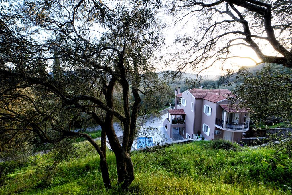 Villa Natalia Kouramádes Exterior photo