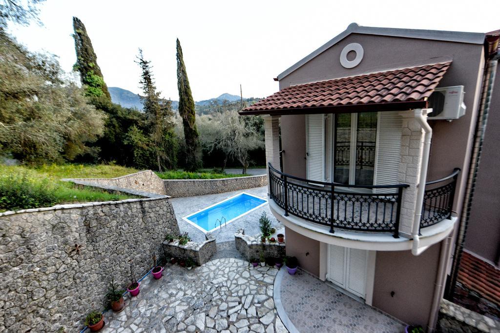 Villa Natalia Kouramádes Exterior photo
